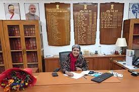 Aruna Nayar assumes leadership as the Railway Board Secretary.