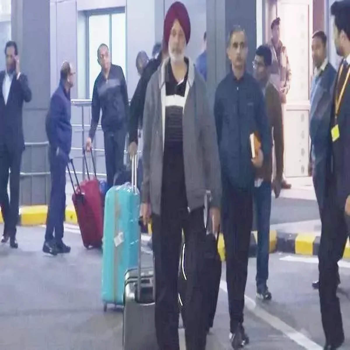 Ex-Navy vets freed by Qatar chant Bharat Mata Ki Jai, praise PM Modi