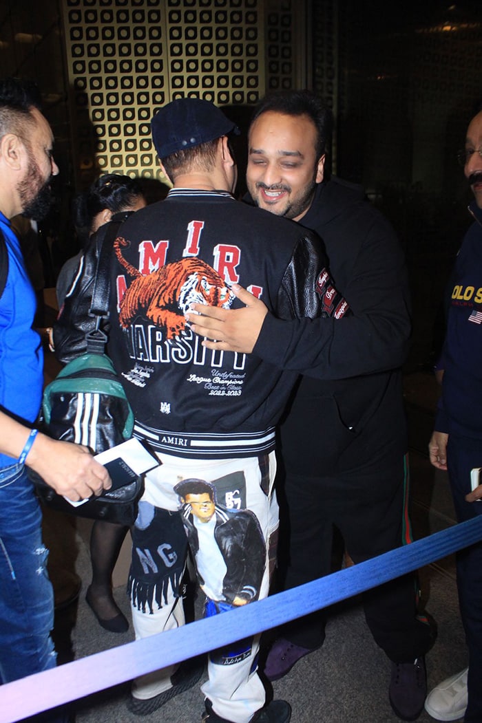 Salman Khans face was painted on his pants in his airport photo.