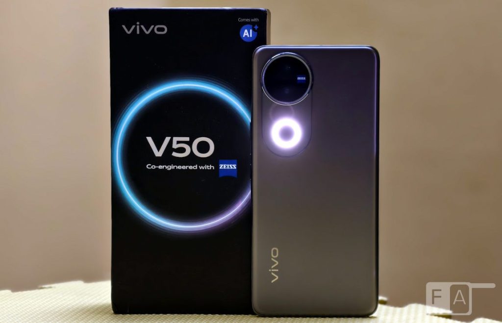 Review of the Vivo V50: Excellent portraiture, reliable battery