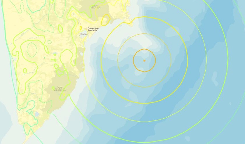 Strongest Pacific Quake Since 2011 Sparks Tsunami in Russia and Japan
