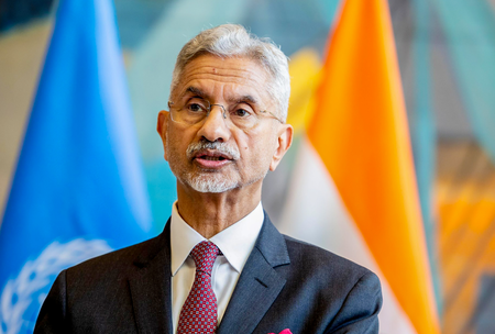 Pretended to be an oil issue, Jaishankar criticizes US penalties on India for its trade with Russia while stating that talks are still ongoing.