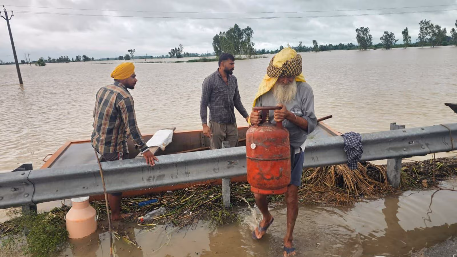 Punjab's flood scenario gets worse after Bhakra and Pong dams release a lot of water.